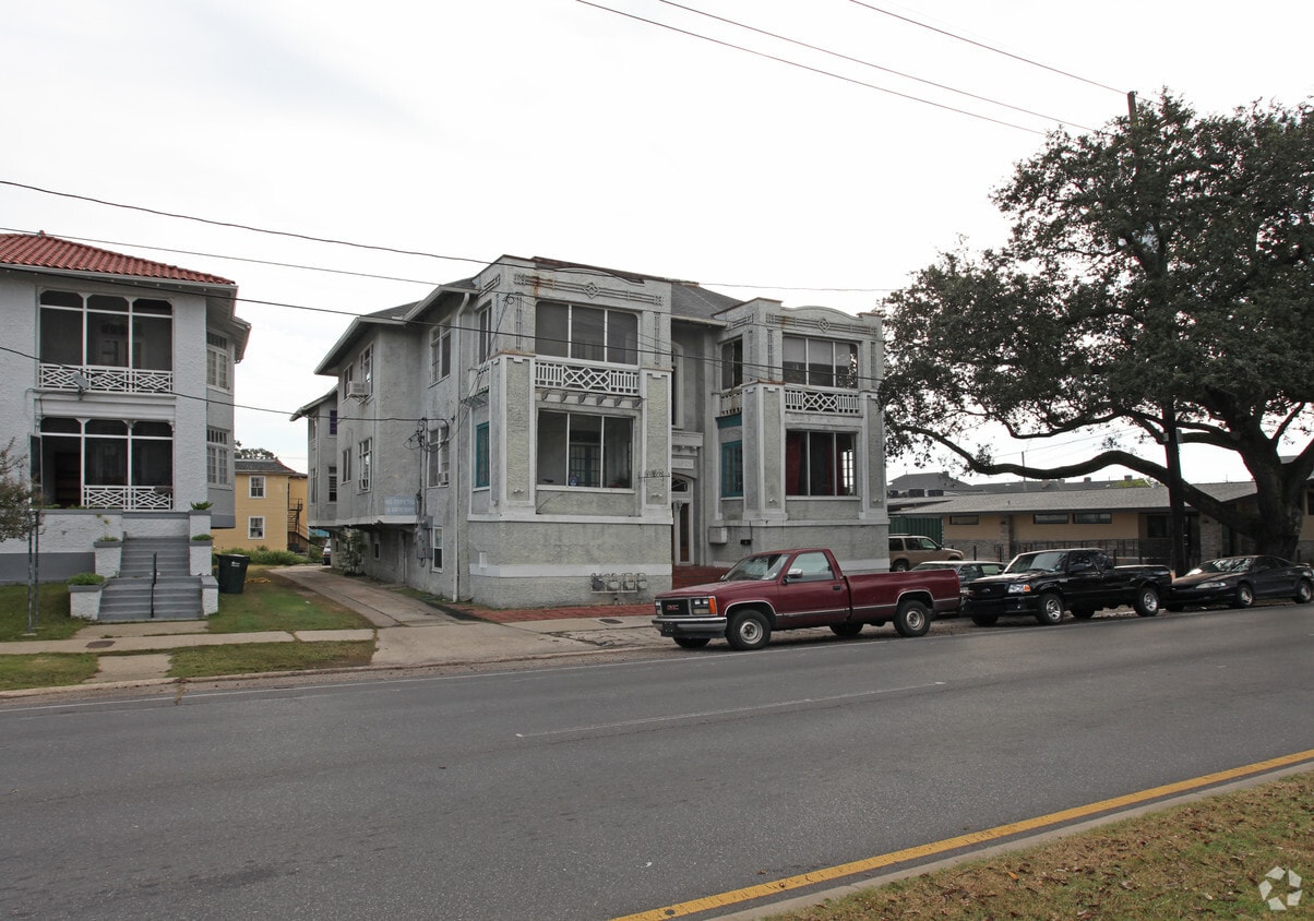 2833 Napoleon Ave, New Orleans, LA 70115 2833 Napoleon Ave New