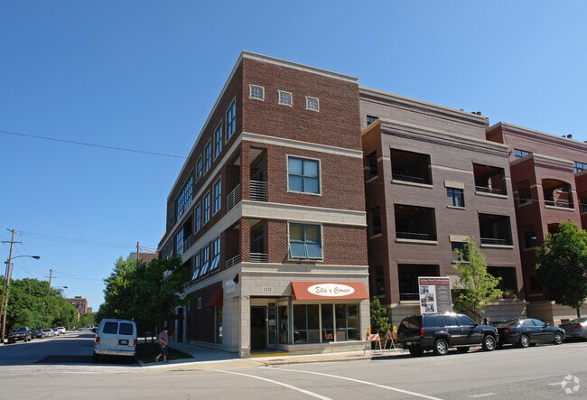Foto del edificio - Jackson Street Condominiums