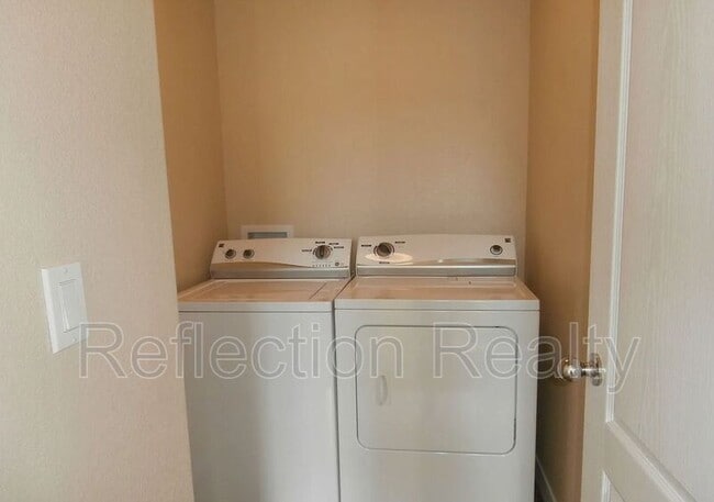 Photo - 1795 Portland Gold Dr House