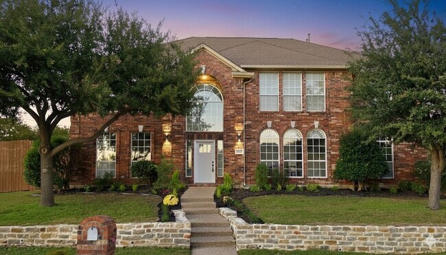 Foto del edificio - 7505 Larchmont Dr