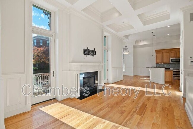 Foto del edificio - 4 Logan Cir NW