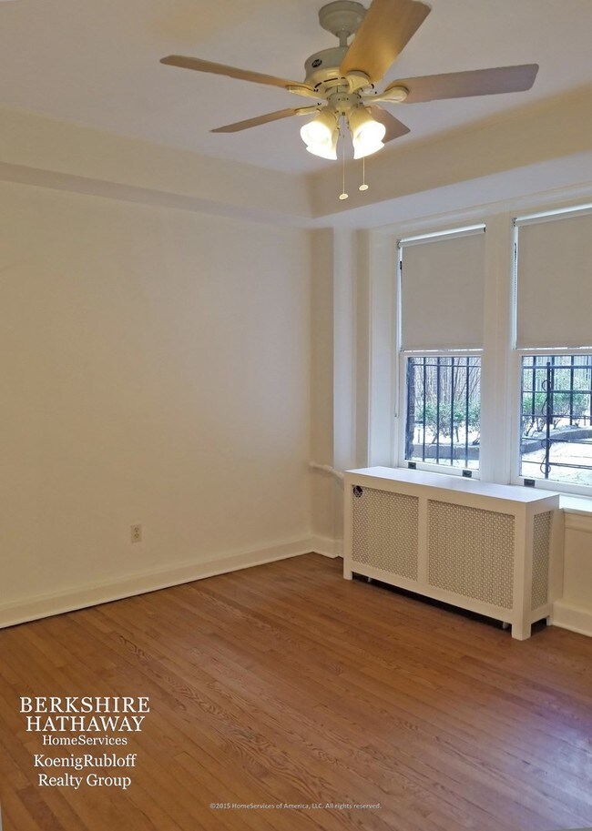 Building Photo - 1508 N State Pky