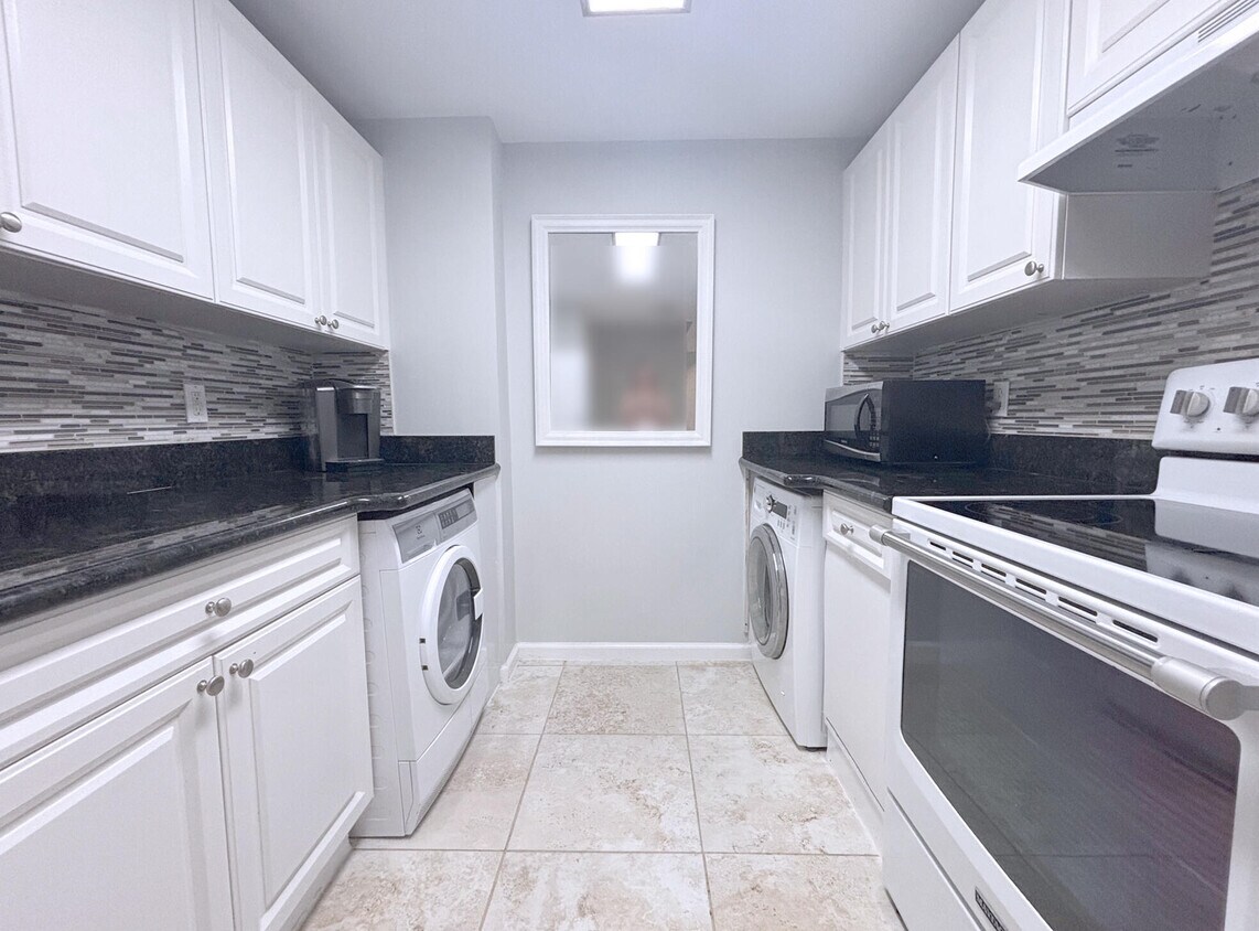 Photo - 2080 Greenview Shores Blvd (Wellington, FL)