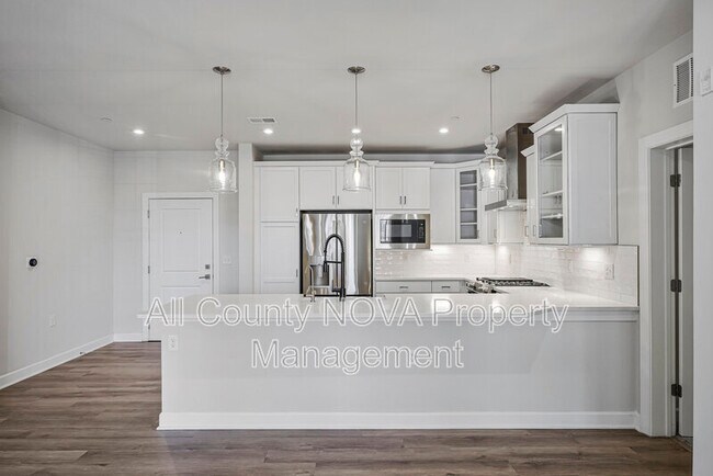 Foto del edificio - 3927 Fair Ridge Dr