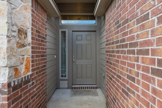 Foto del edificio - 8025 Hawthorn