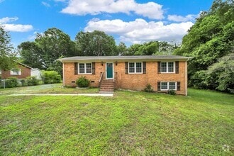 Building Photo - 1200 Vickie Ln