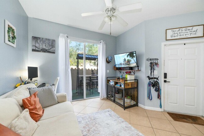 Foto del edificio - 2905 Hidden Hills Rd