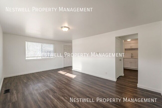 Foto del edificio - 346 3360 S