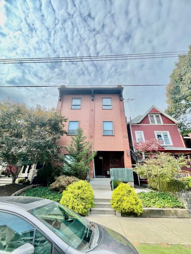 332 Lehigh Avenue (Full Service) Apartment for Rent in Pittsburgh, PA