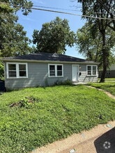 Building Photo - 837 Walters Dr