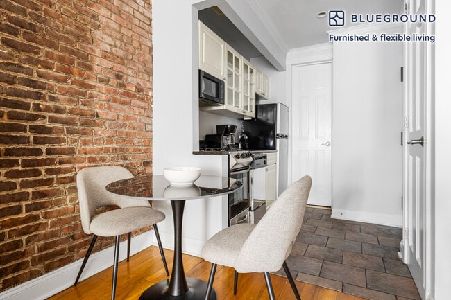 Foto del edificio - 118 Christopher St