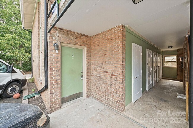 Foto del edificio - 260 Church St N