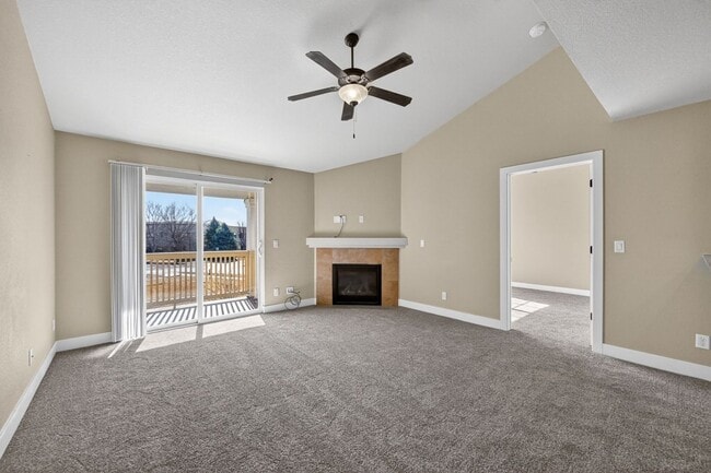 Building Photo - 4955 Hahns Peak Dr