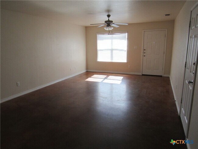 Building Photo - 2906 Starlight Dr