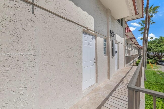 Building Photo - 6709 N Kendall Dr