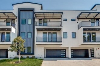 Building Photo - 4401 Cabell Dr