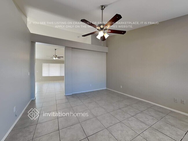 Foto del edificio - 1655 E Redfield Rd