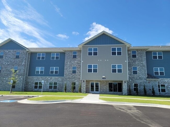 Building Photo - Glenpool Ridge - 55+ Senior Community