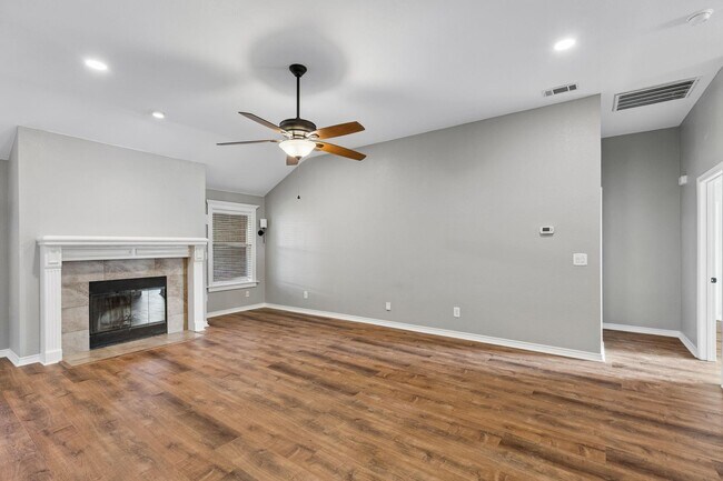 Photo - 8109 Wharf St (Frisco, TX) House