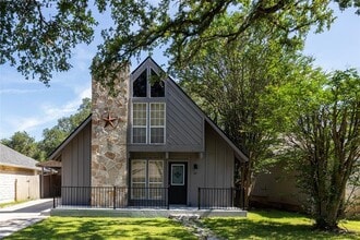 Building Photo - 22 Stonehouse Cir