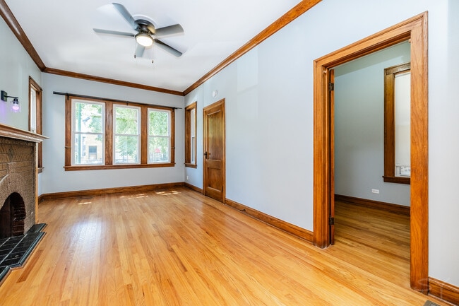 Foto del edificio - 2222 W Erie St