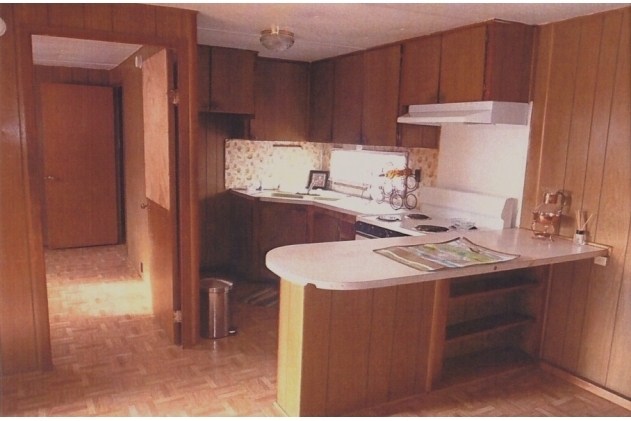 Kitchen - Serna Apartments