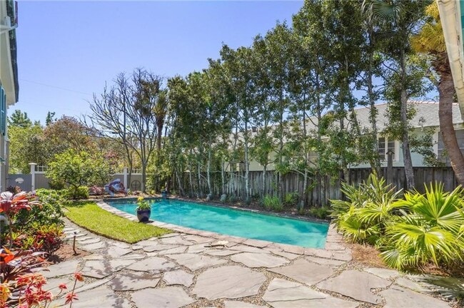 Foto del edificio - 4301 Iberville St