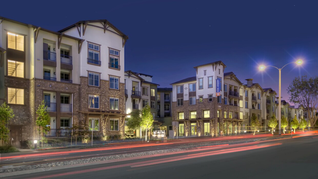 Avalon Glendora 121 E Route 66 Glendora, CA