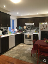 Building Photo - 3714 Av Coloniale