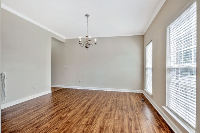Building Photo - 2212 Wolford Cir