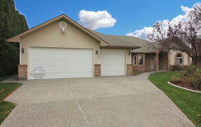 Building Photo - 225804 E Donelson Rd
