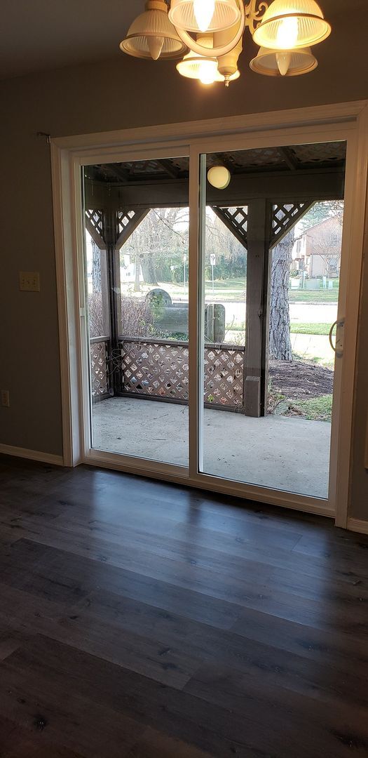 Building Photo - 1733BCS