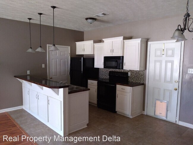 Building Photo - 3 br, 2 bath House - 30 Gold Meadows Lp.
