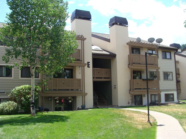 998 W Beaver Creek Blvd