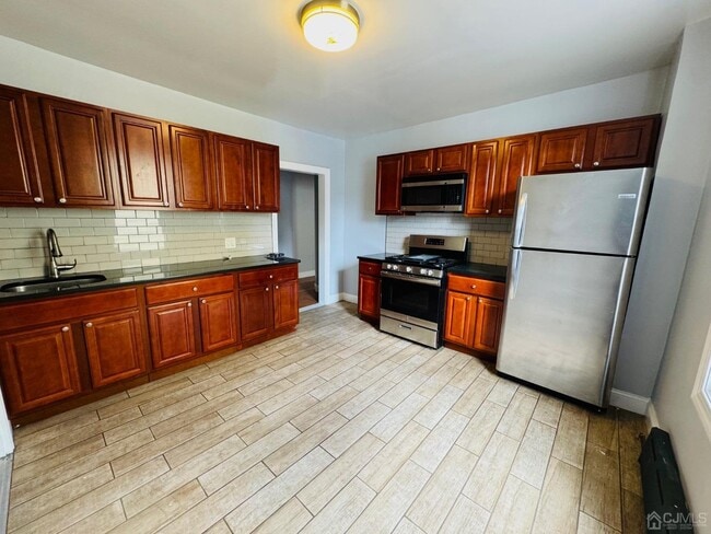 Building Photo - 363 Avenue A