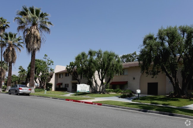 Building Photo - Casa Verde at Canyon Crest Hills 1