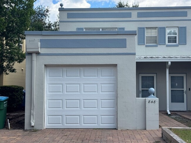 Building Photo - AVAILALBE OCTOBER! Two story Townhouse loc...