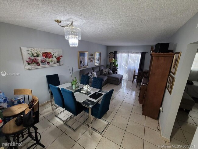 Foto del edificio - 10850 W Flagler St