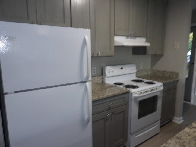 Foto del edificio - 4363 Spa Dr