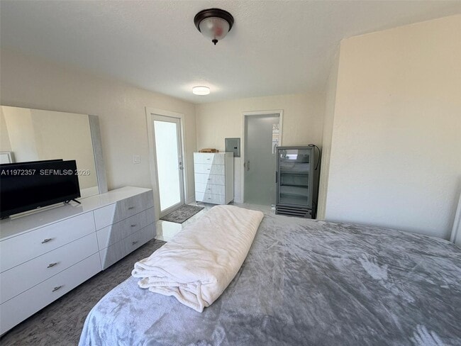 Building Photo - 5801 NW 113th Terrace