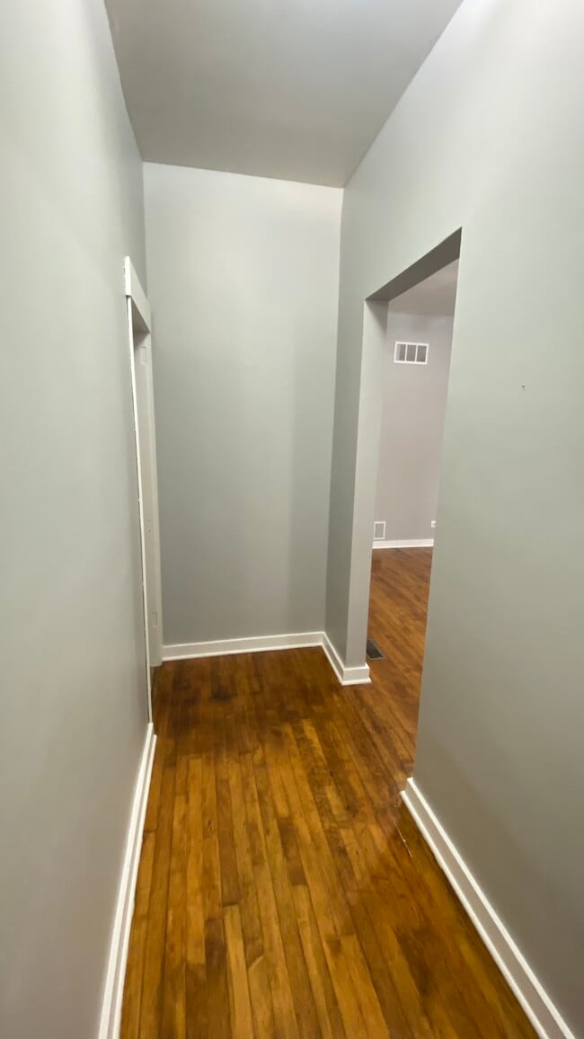 Foto del edificio - 2641 W Haddon Ave