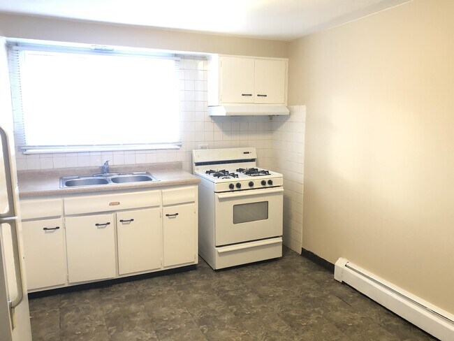 Building Photo - 1479 Meyer St