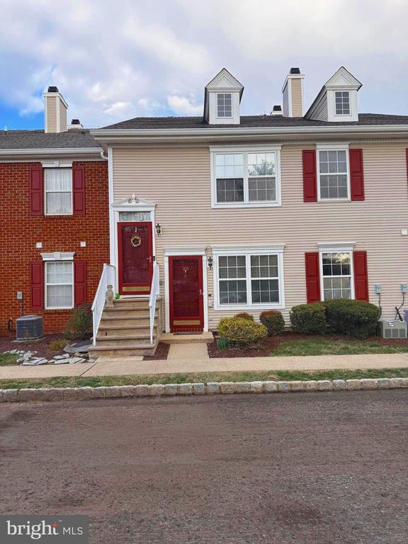 Foto principal - 103 Castleton Ct