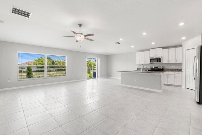 Building Photo - Come Rent this LIKE NEW Home in Shell Cove...