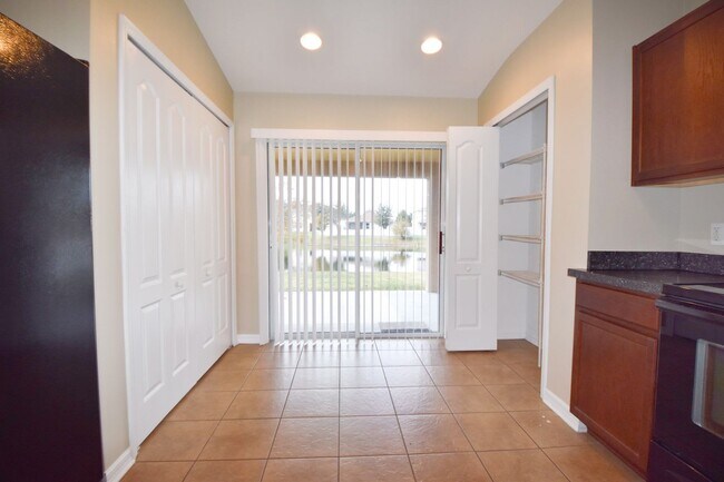 Foto del edificio - 15656 Greyrock Dr