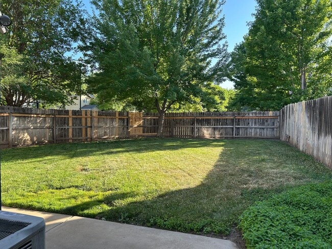 Building Photo - 582 Morgan Dr