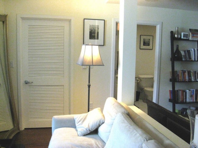 Foto del edificio - 260 King St