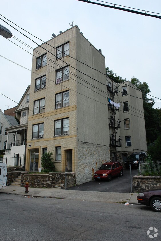 Foto del edificio - 189 Saratoga Ave
