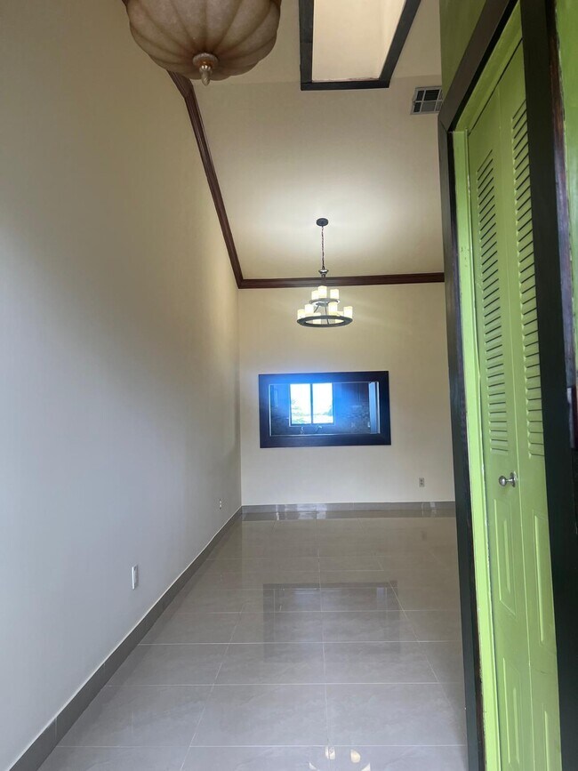Foto del edificio - 851 SW Monica St