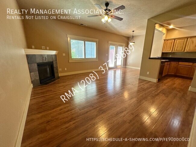 Building Photo - Fantastic 3-Bedroom, 2.5 bath Townhome loc...